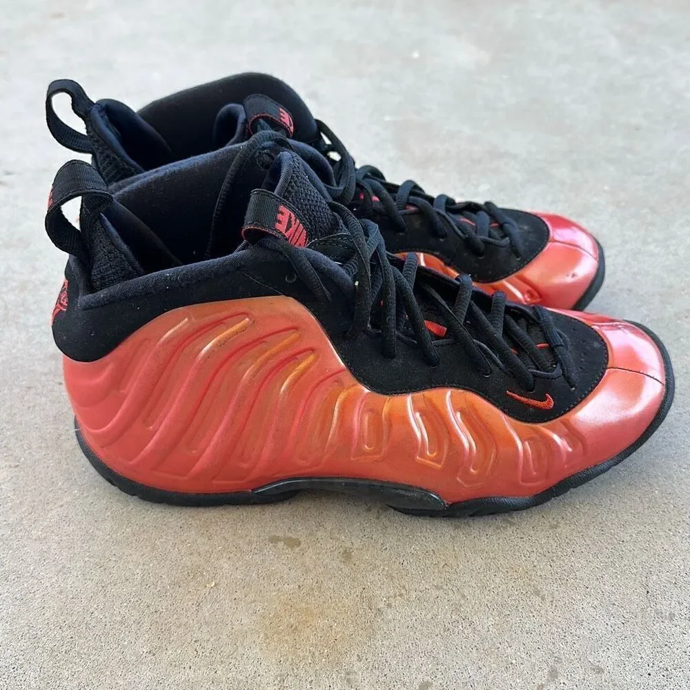 Nike Sneakers Air Foamposite One Youth Size 5.5 Red Habanero